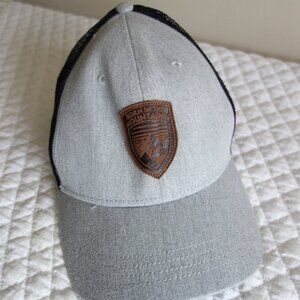 KUHL Gray w/ leather patch adjustable trucker mesh cap